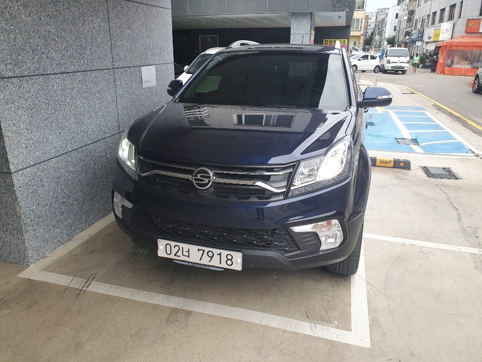 bq87p5pjbkt.jpg