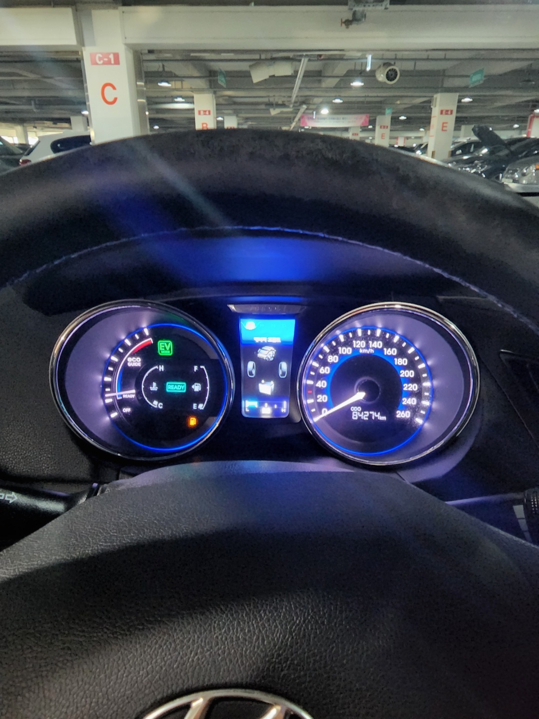 117qc6ithgi8406573.jpg