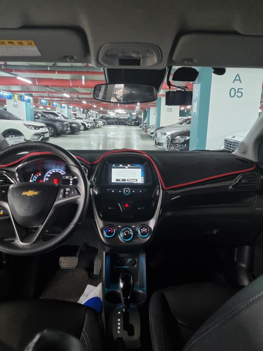 236p8cwq86qi.jpg