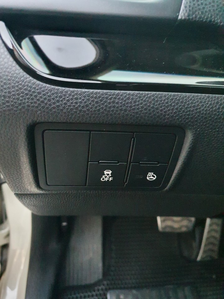 4q6ek71is4c1.jpg