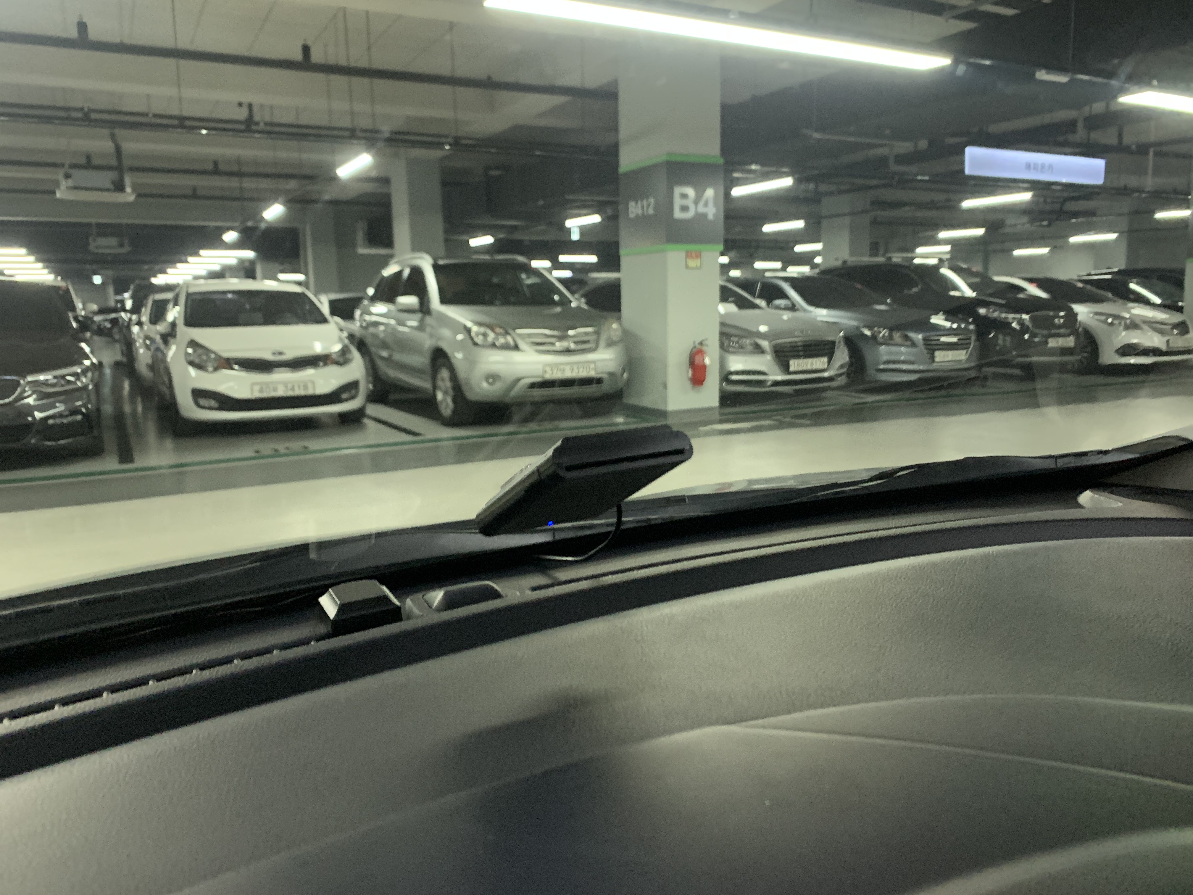 54pn74ipr1w5.jpg