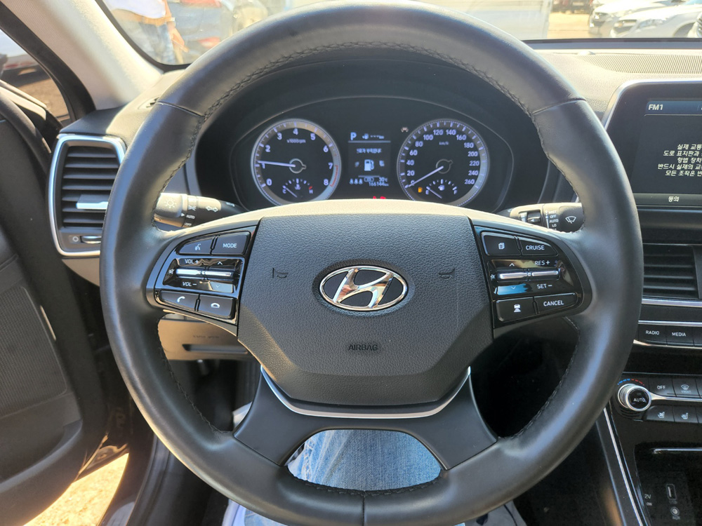 sjdl8u1c8hd294595.jpg