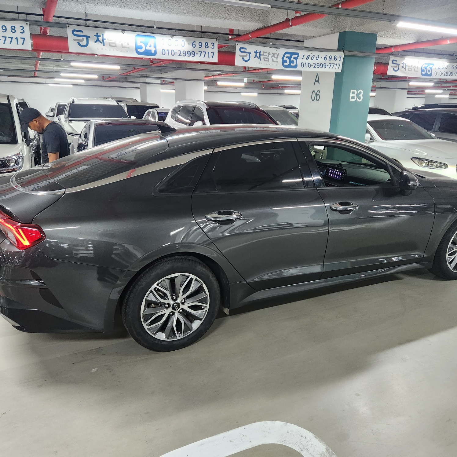 49ujia9a74ng557031.jpg