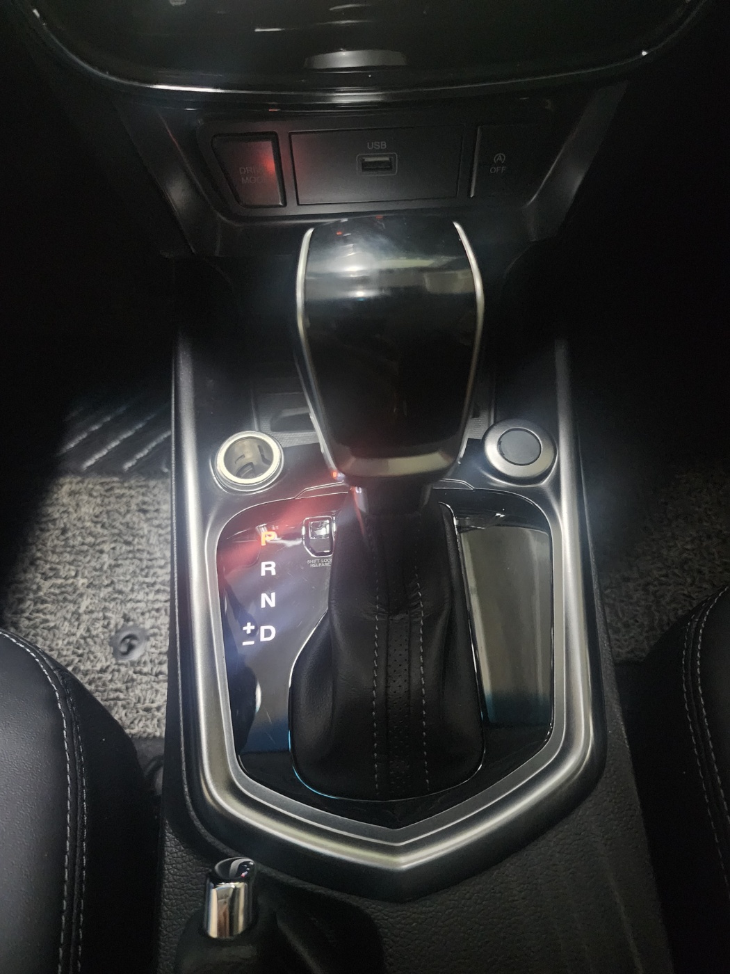 47lv71vmf9z486251.jpg