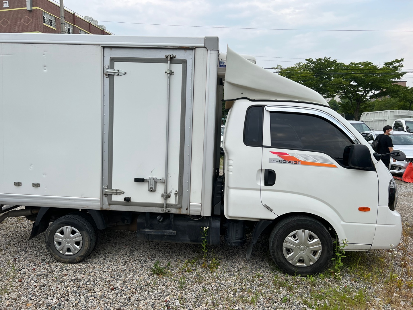 20h3rqexizmu.jpg