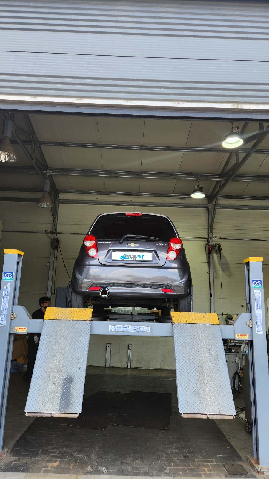 3x8stelbvw9j650607.jpg