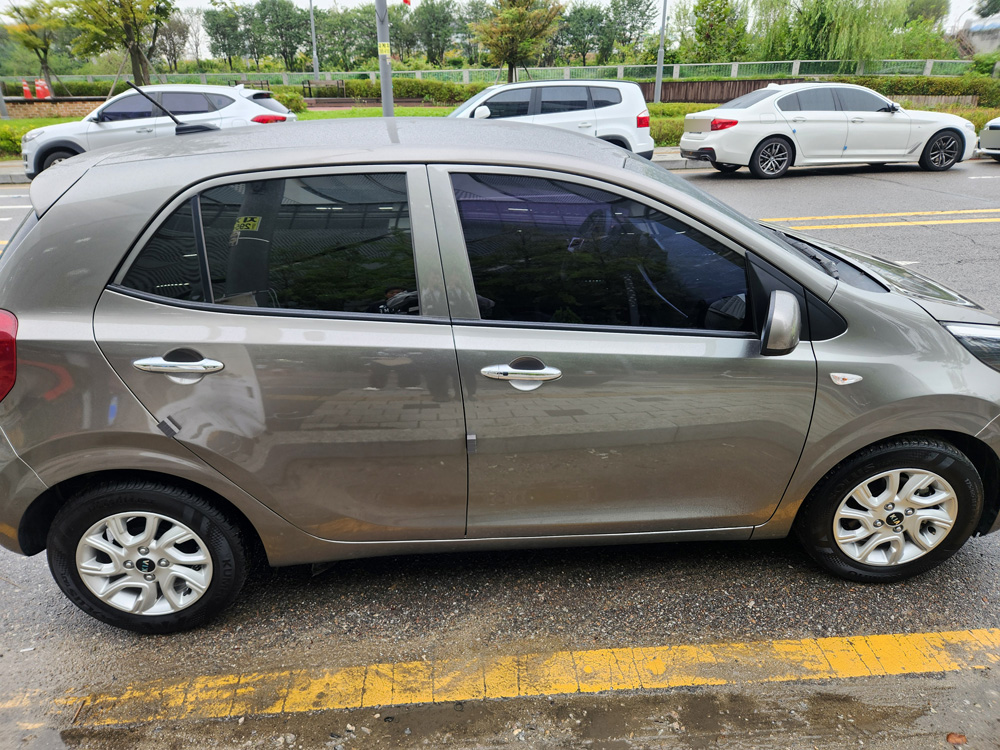 2vaeq1ilbfcu170999.jpg
