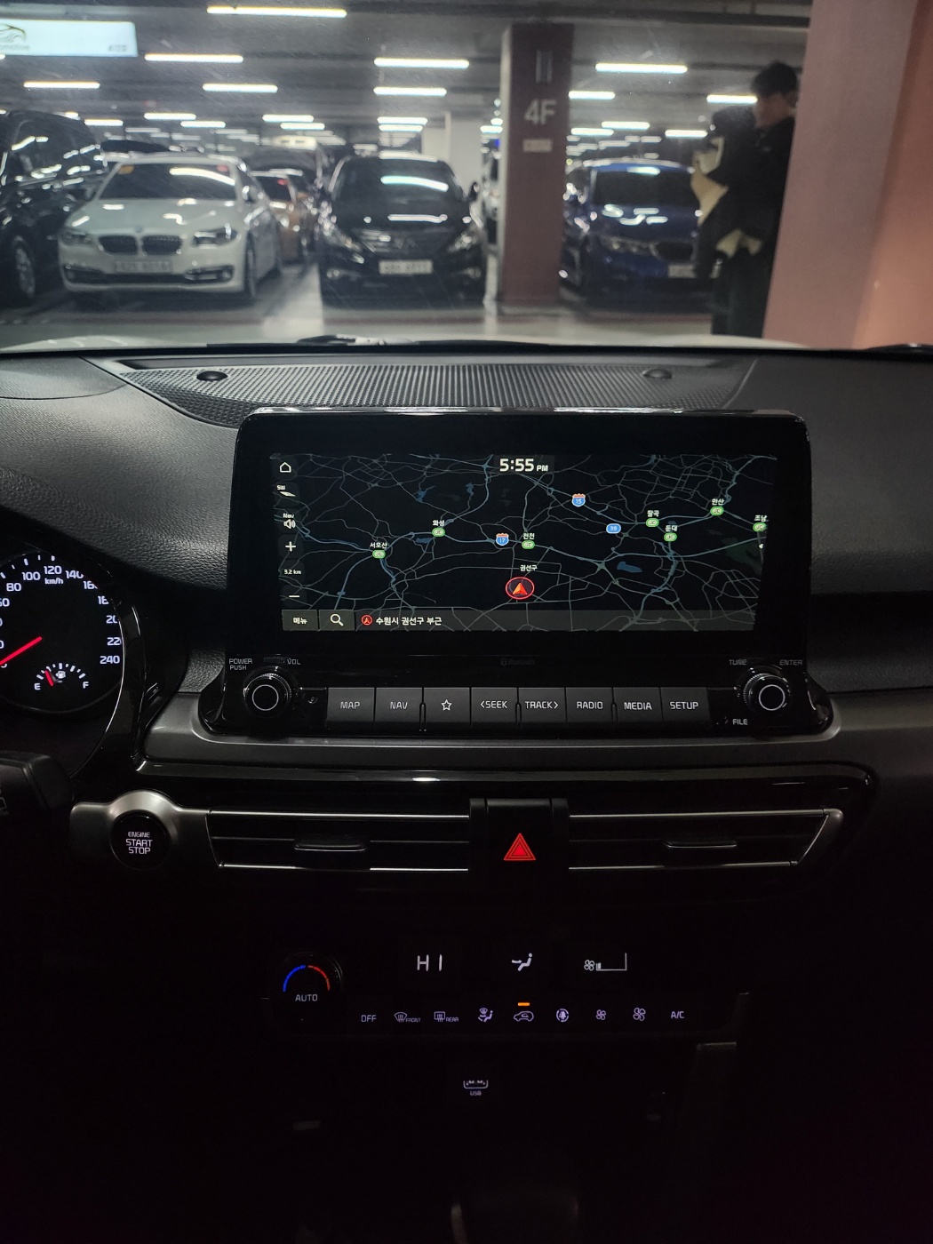 ls9ayfgkj9s310992.jpg
