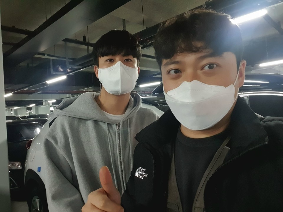첫차 장만하기 위해 오신 고객님의 올뉴투싼 중고차 거래 후기