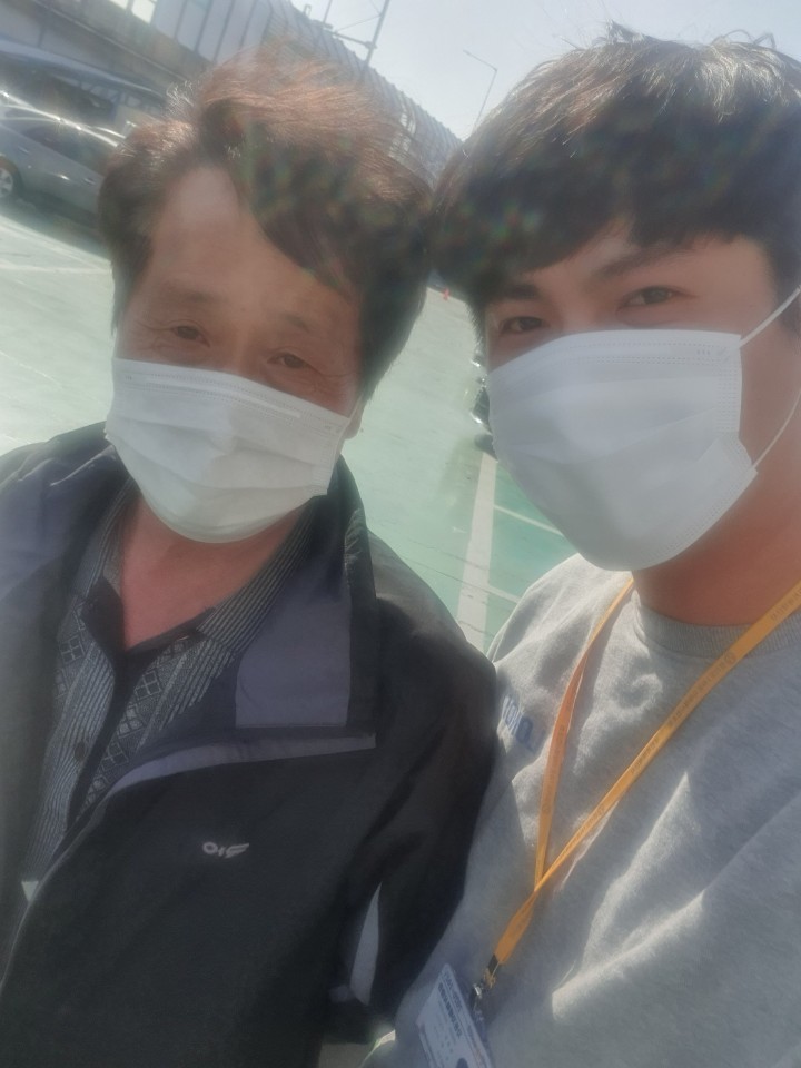 고양 고객님의 깔끔하고 짧은 키로수 아반떼XD 중고차 구매 후기