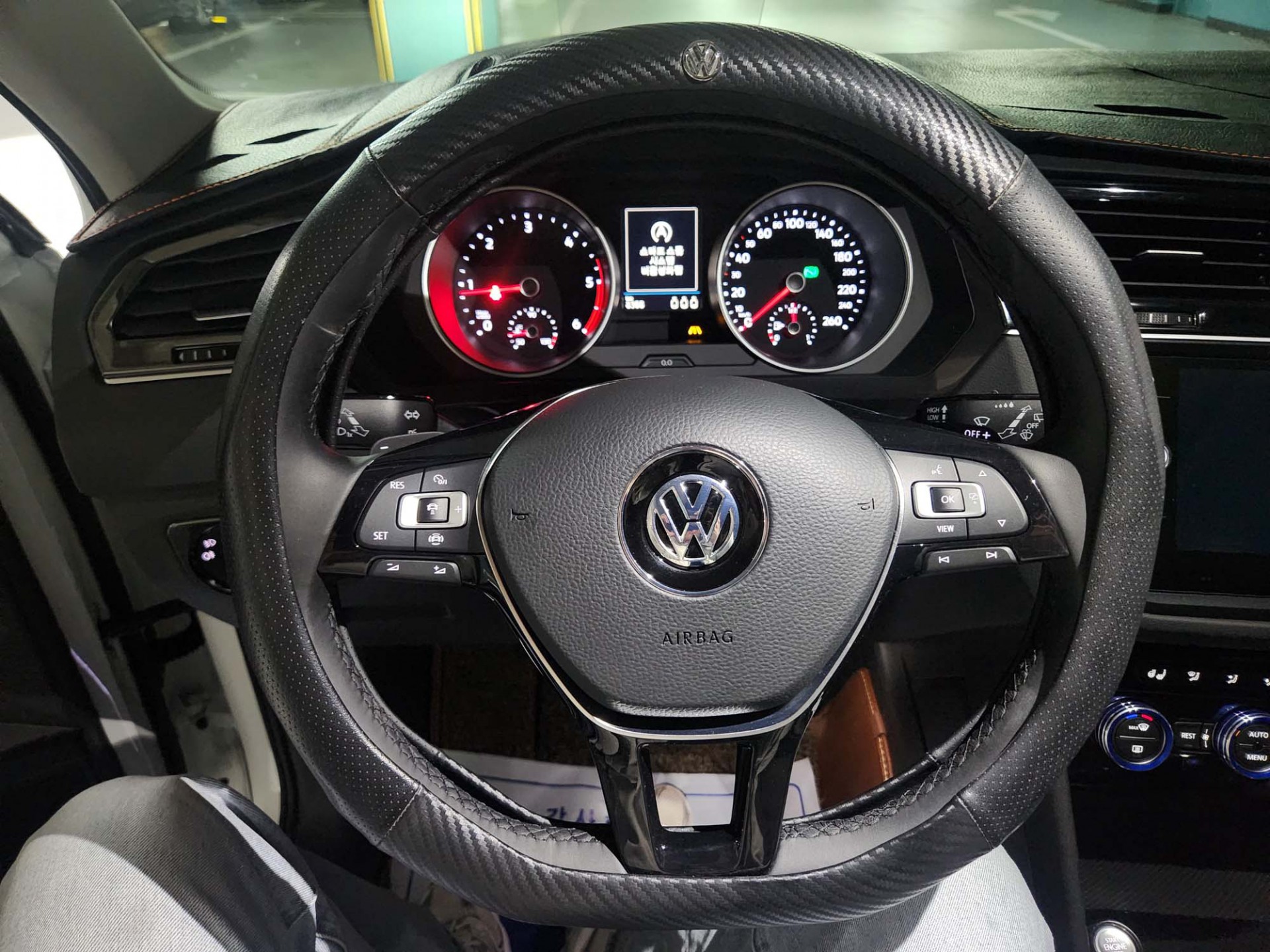 6vxiygnzzccn616055.jpg